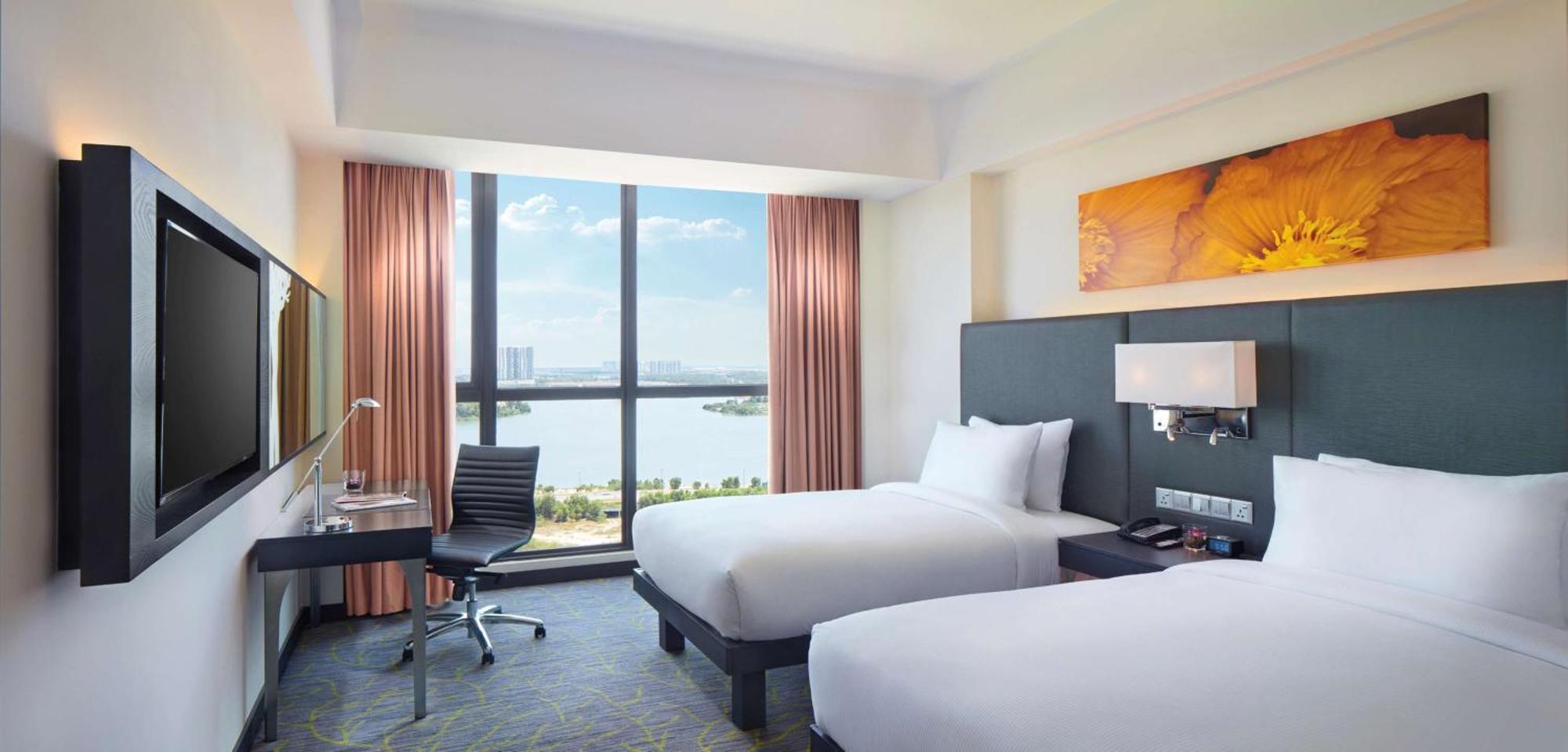 Hilton Garden Inn Puchong Exteriör bild