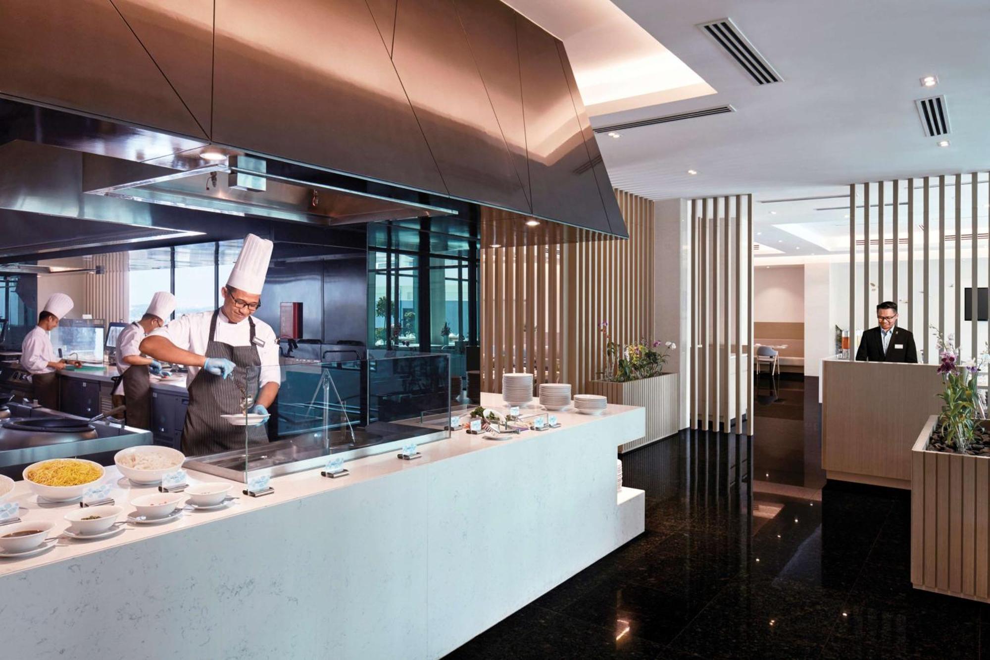 Hilton Garden Inn Puchong Exteriör bild
